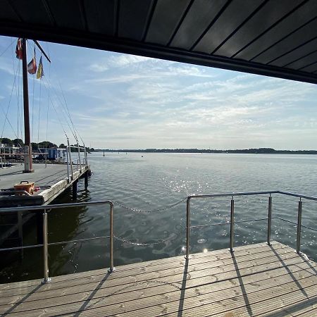 Hausboot Fjord Nordstern Mit Dachterrasse In Schleswig Ξενοδοχείο Εξωτερικό φωτογραφία