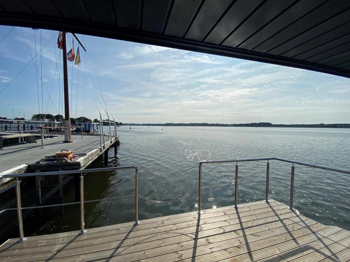 Hausboot Fjord Nordstern Mit Dachterrasse In Schleswig Ξενοδοχείο Εξωτερικό φωτογραφία